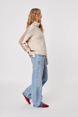 JOHN & JENN Tino Sweater